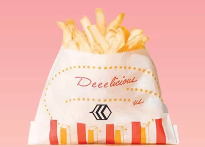 25 Creative French Fries Packaging Ideas That Will Make Your Brand Stand Out 8 Slim Sleeves and Pouches