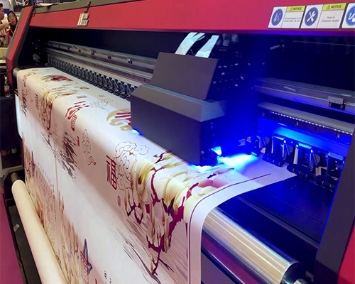 What is UV Printing? 6 UV Roll to Roll Printing
