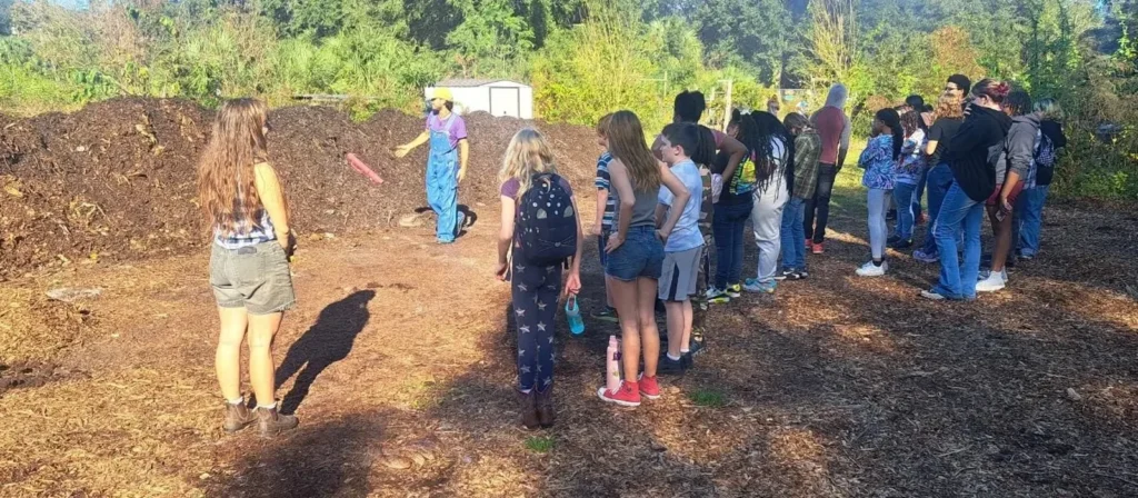 What is Zero Waste? A Complete Guide to Living Sustainably and Minimizing Your Footprint 6 Five Zero Waste Communities