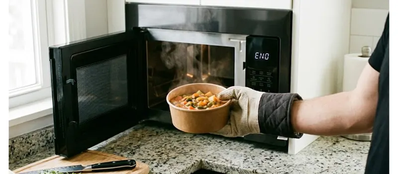 Are Paper Bowls Microwave Safe? 7 How to Use Paper Bowls Safely in the Microwave